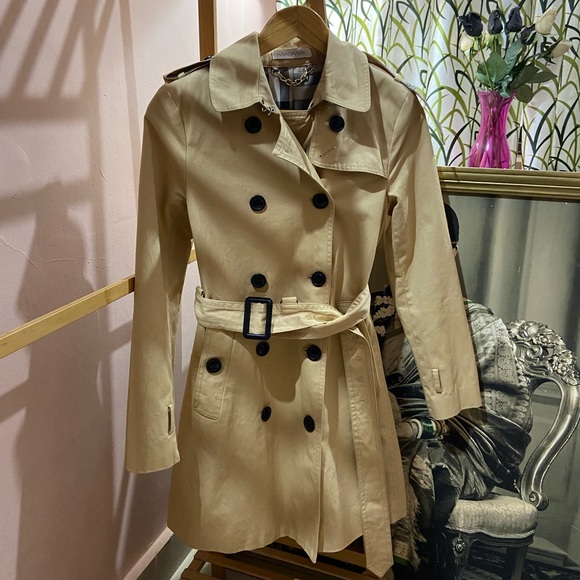 Kakokara Cotton Trench Coat. - Picture 5 of 10